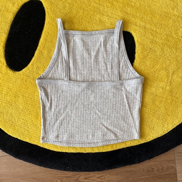 Me To We • PacSun Essentials Ribbed Tank • M - Picture 2 of 4